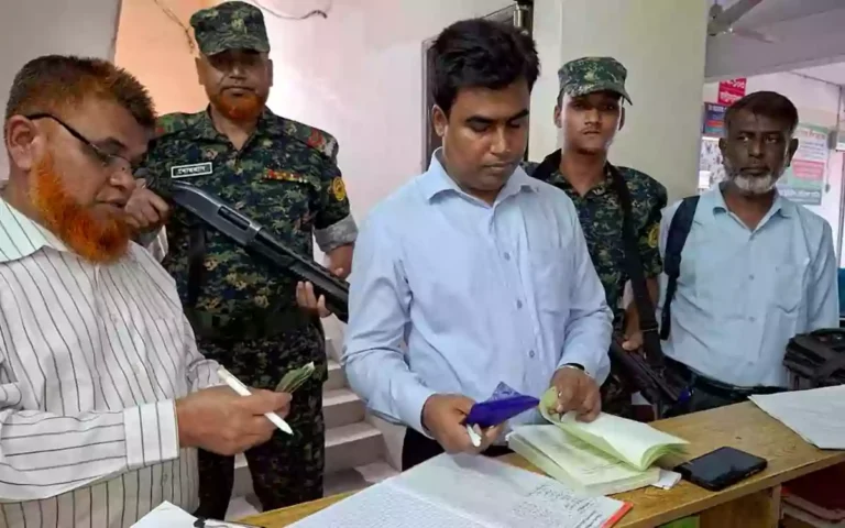 Rising Cumilla - Consumer rights campaign in Chandpur, 5 businesses fined