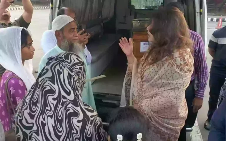 Rising Cumilla - The body of expatriate Shravan, who was killed in Iraq, has arrived in the country, received by the Minister of State for Foreign Affairs.