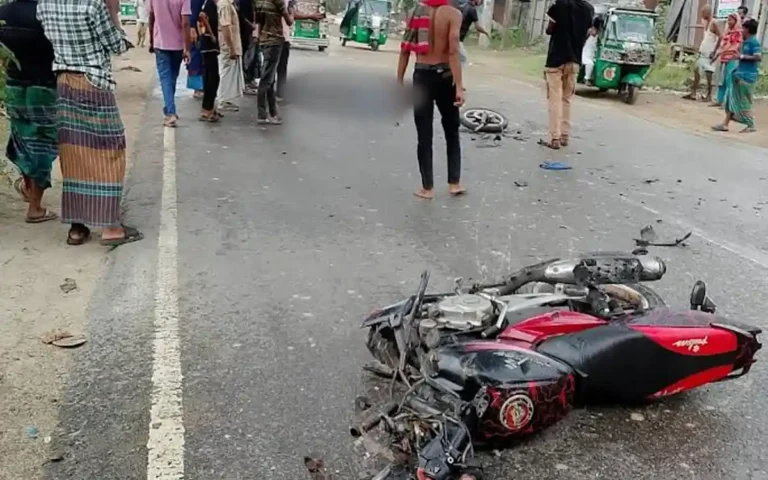 নোয়াখালীতে ট্রাকের ধাক্কায় তরুণ নিহত