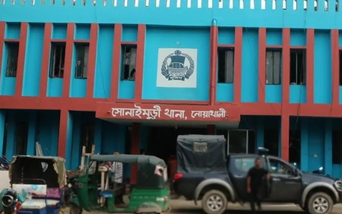 নোয়াখালীতে মাদকসেবী আখ্যা দিয়ে ব্যবসায়ীকে হত্যা, গ্রেপ্তার-২