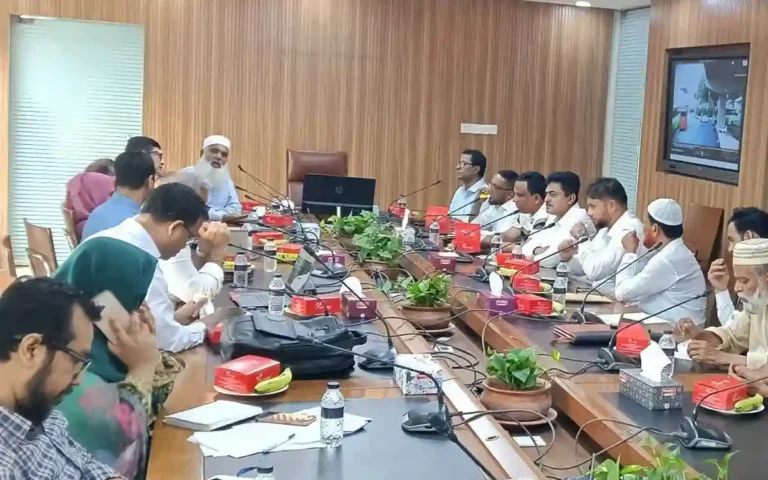 ঢাকা–চট্টগ্রাম মহাসড়কে আন্ডারপাস ও পদুয়ার বাজার ইউ-লুপ নির্মাণ নিয়ে সড়ক ভবনে গুরুত্বপূর্ণ সভা