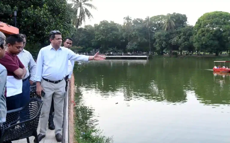 রমনা পার্কের পরিচ্ছন্নতা ও অবকাঠামো উন্নয়নে নির্দেশ দিলেন মন্ত্রী জাকারিয়া তাহের