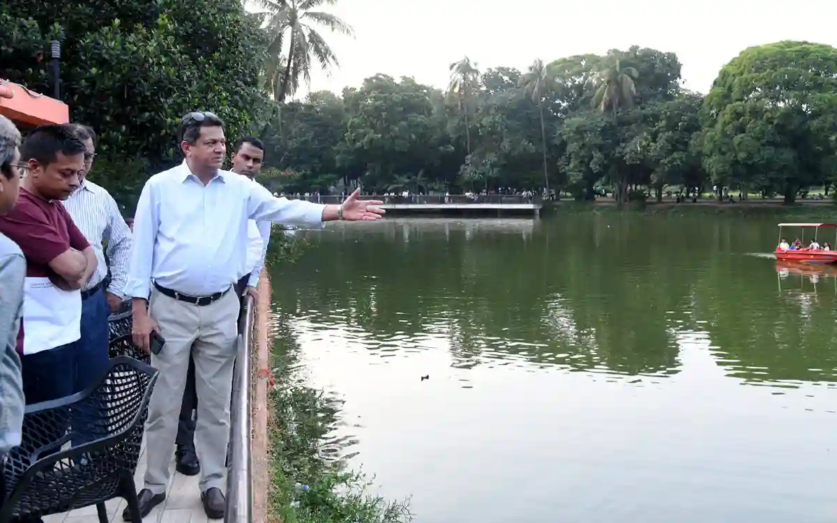 রমনা পার্কের পরিচ্ছন্নতা ও অবকাঠামো উন্নয়নে নির্দেশ দিলেন মন্ত্রী জাকারিয়া তাহের