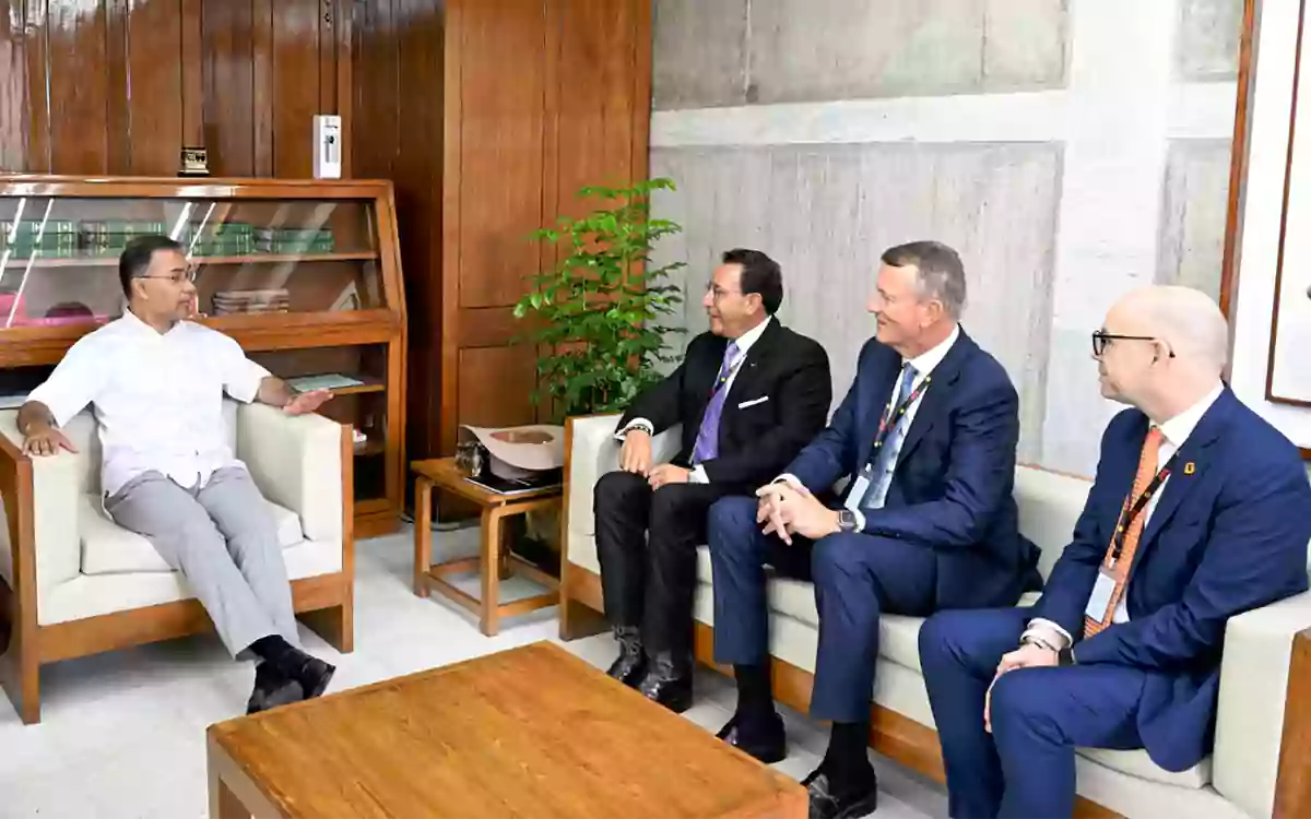 RisingCumilla - Prime Minister calls upon Banglalink to reduce internet prices for customers.