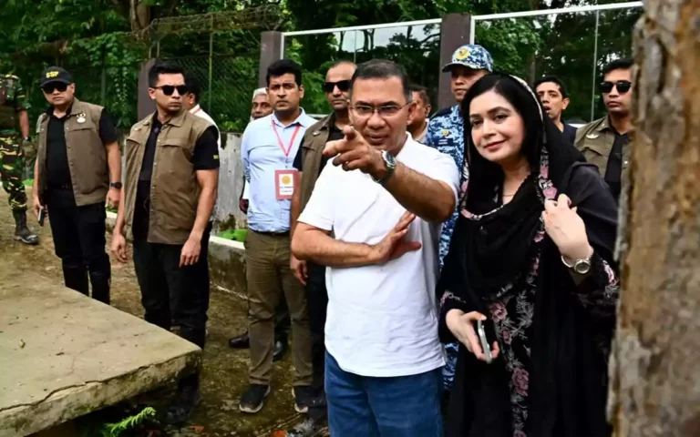 RisingCumilla - Prime Minister visits Dulahazara Safari Park with his wife