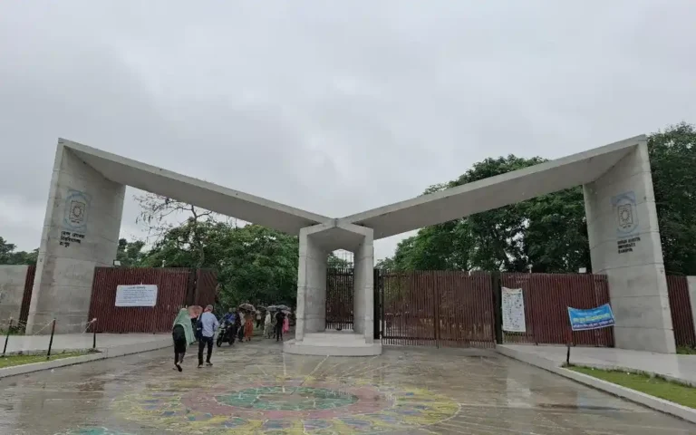 একটি সাক্ষরের ভুলে ভেঙে গেল পাবলিক বিশ্ববিদ্যালয়ে পড়ার স্বপ্ন
