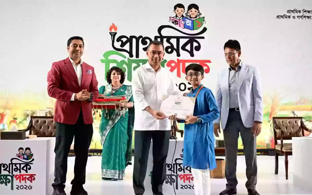 Rising Cumilla - A student from Cumilla, who ranked first nationwide in dance, received the award from the Prime Minister.