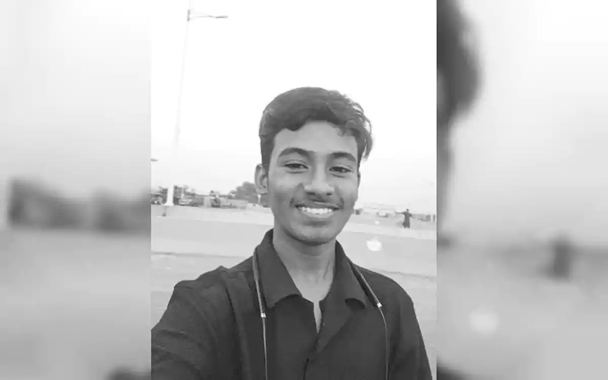 Rising Cumilla - Teenager commits suicide while visiting sister's home in Brahmanpara, Cumilla.