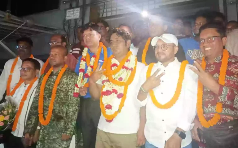 RisingCumilla - Faruk elected President, Jitu Secretary in Cumilla Press Club election.