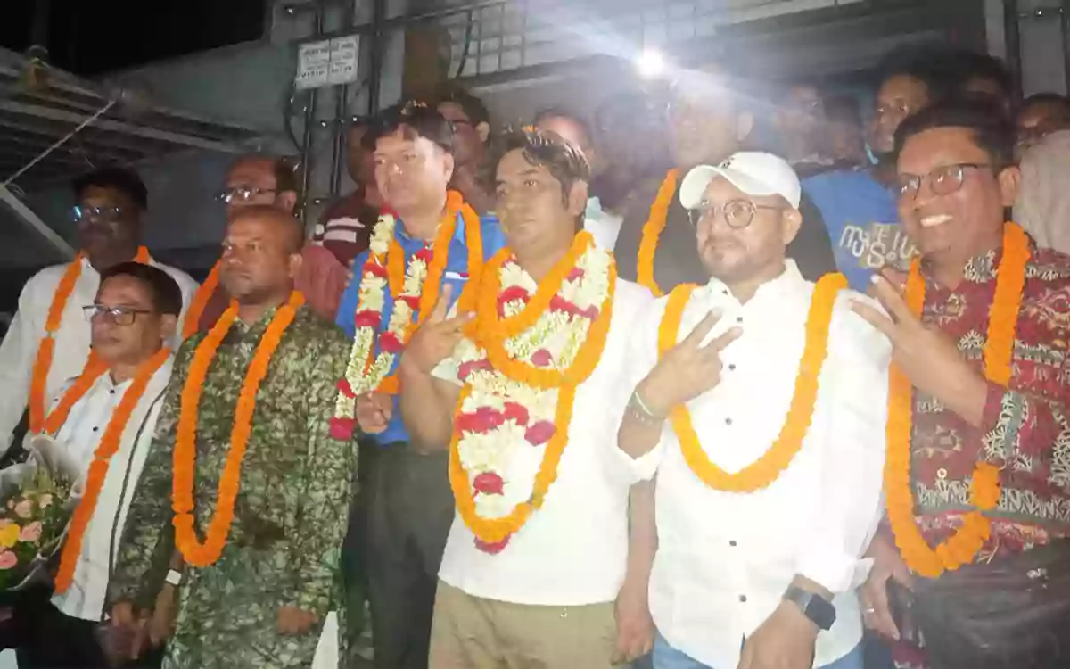 RisingCumilla - Faruk elected President, Jitu Secretary in Cumilla Press Club election.