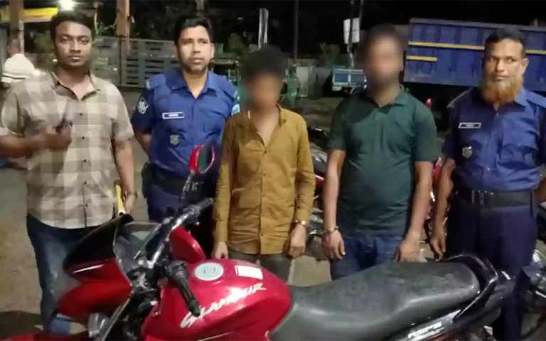 RisingCumilla - Two members of an inter-district theft ring arrested in Noakhali with two stolen motorcycles.