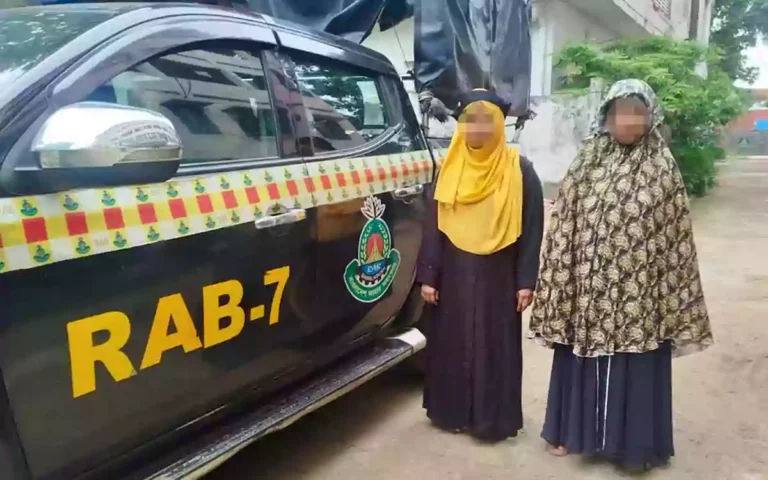 RisingCumilla - Two women arrested with cannabis in Feni while attempting to flee after dropping their bags.