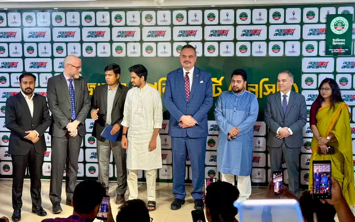 US Ambassador visits NCP office