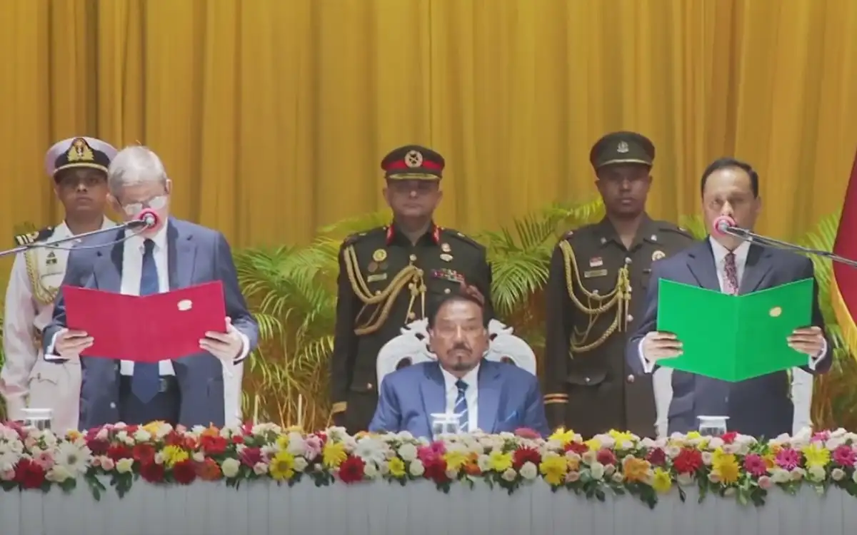 ২৩তম রাষ্ট্রপতি হিসেবে শপথ নিয়েছেন মির্জা ফখরুল ইসলাম আলমগীর