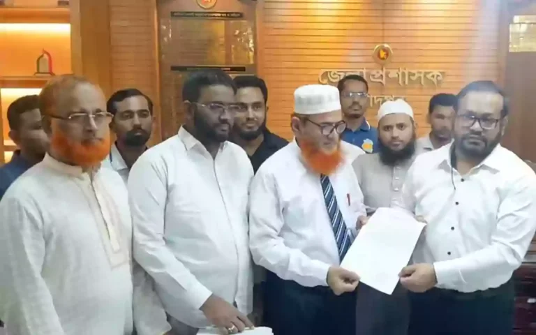 Rising Cumilla - 11-party alliance submits memorandum in Chandpur protesting gas crisis and electricity bill hikes.