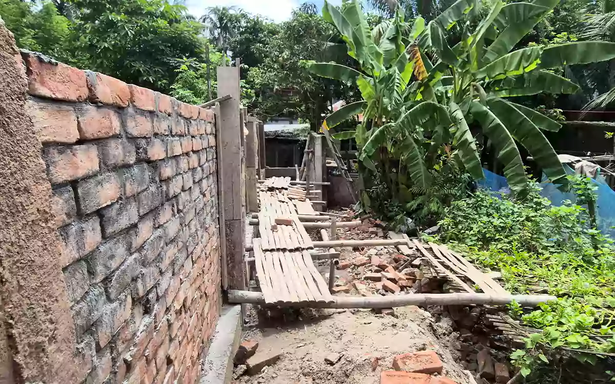 Rising Cumilla - Allegation of former secretarys land being seized under cover of darkness