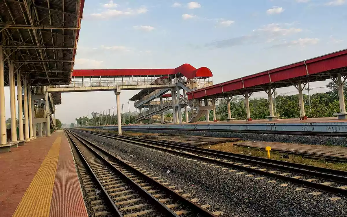 Rising Cumilla - Dual-gauge rail line South Chattogram.