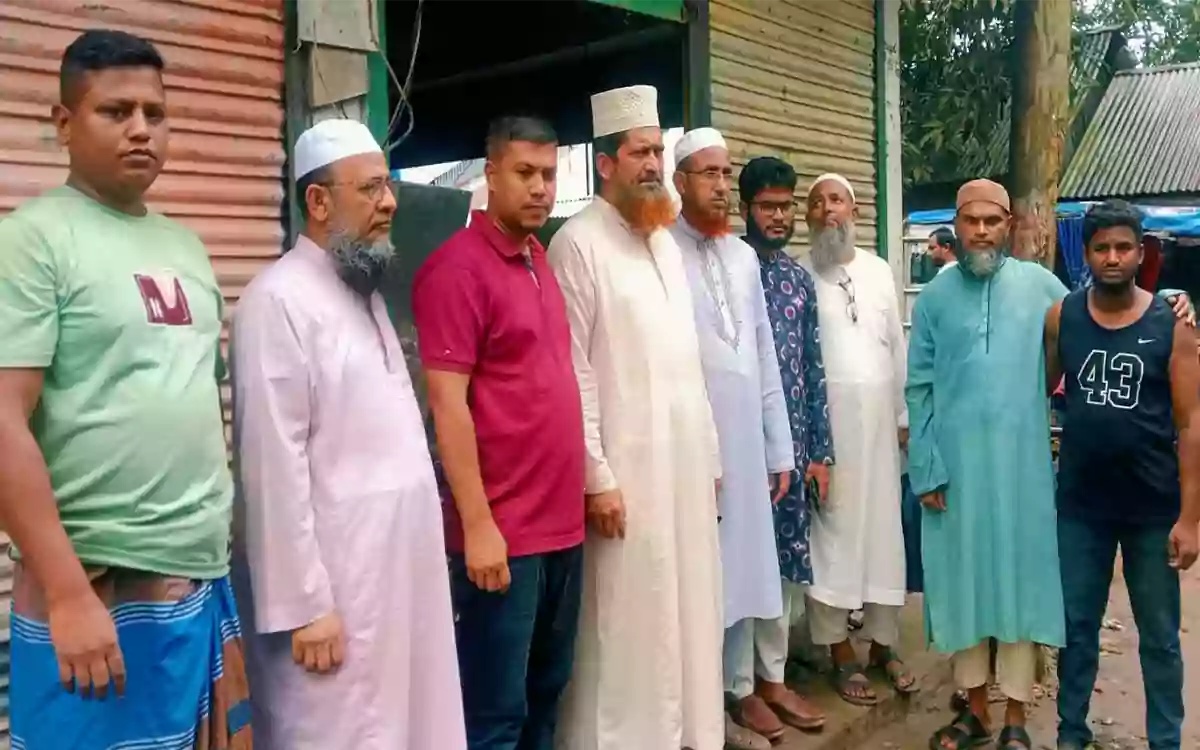 Rising Cumilla - Shop reduced to ashes in a fire in Brahmanpara, Cumilla