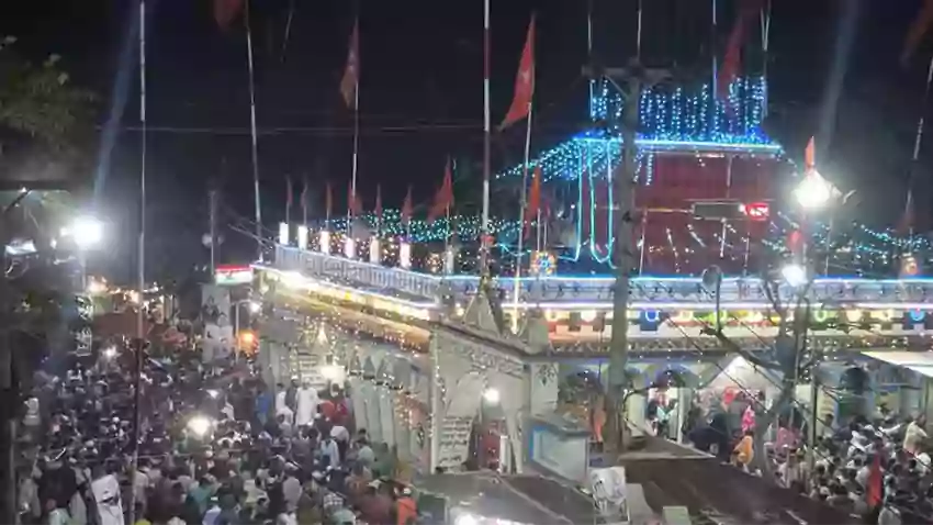 Rising Cumilla - Woman dies in boat accident after visiting shrine for Urs in Brahmanbaria.