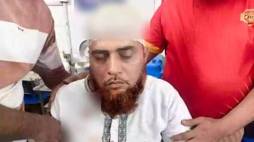 RisingCumilla - Hotel manager hacked and injured, Tk 5 lakh looted in Noakhali