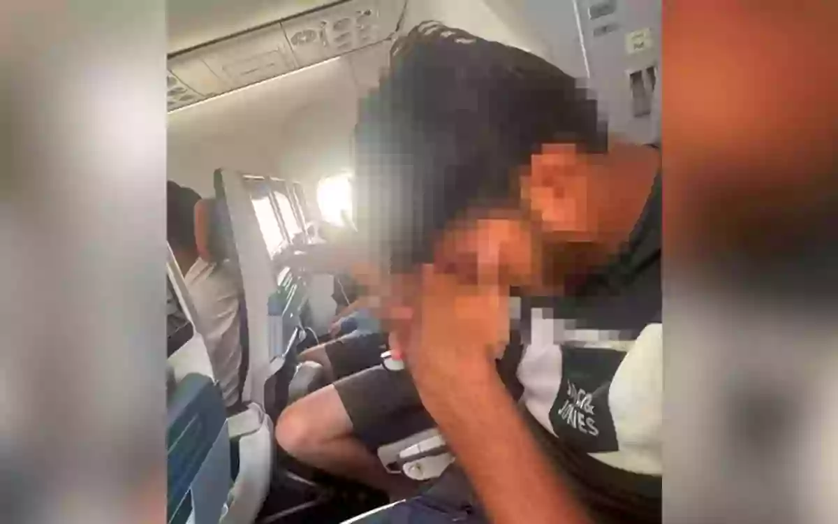 RisingCumilla - Young man sentenced to 3 years in prison for inappropriately touching a sleeping female passenger on a flight.