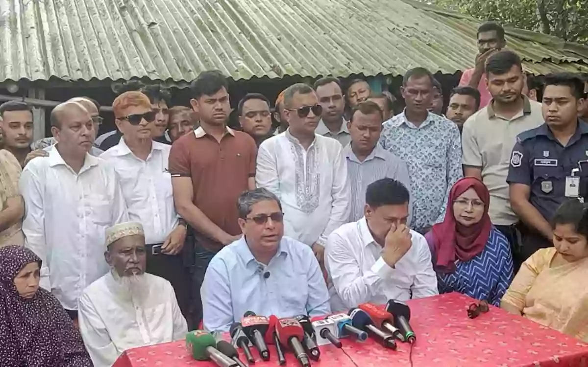 Rising Cumilla -Announcement of 10 million Taka for the development of Abu Sayeds home and graveyard.