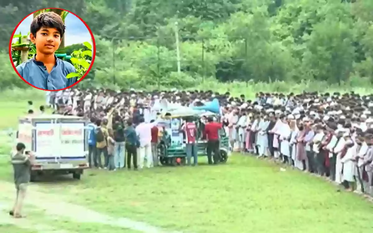Rising Cumilla - Apratims first Namaz-e-Janaza held at Comilla University.