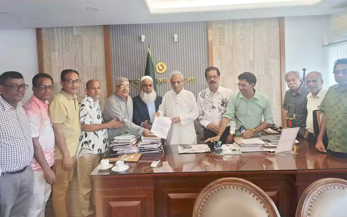 Rising Cumilla - MP Monirul Haque Chowdhury has sought government funds to preserve nine traditional structures in Cumilla that are on the verge of being lost.