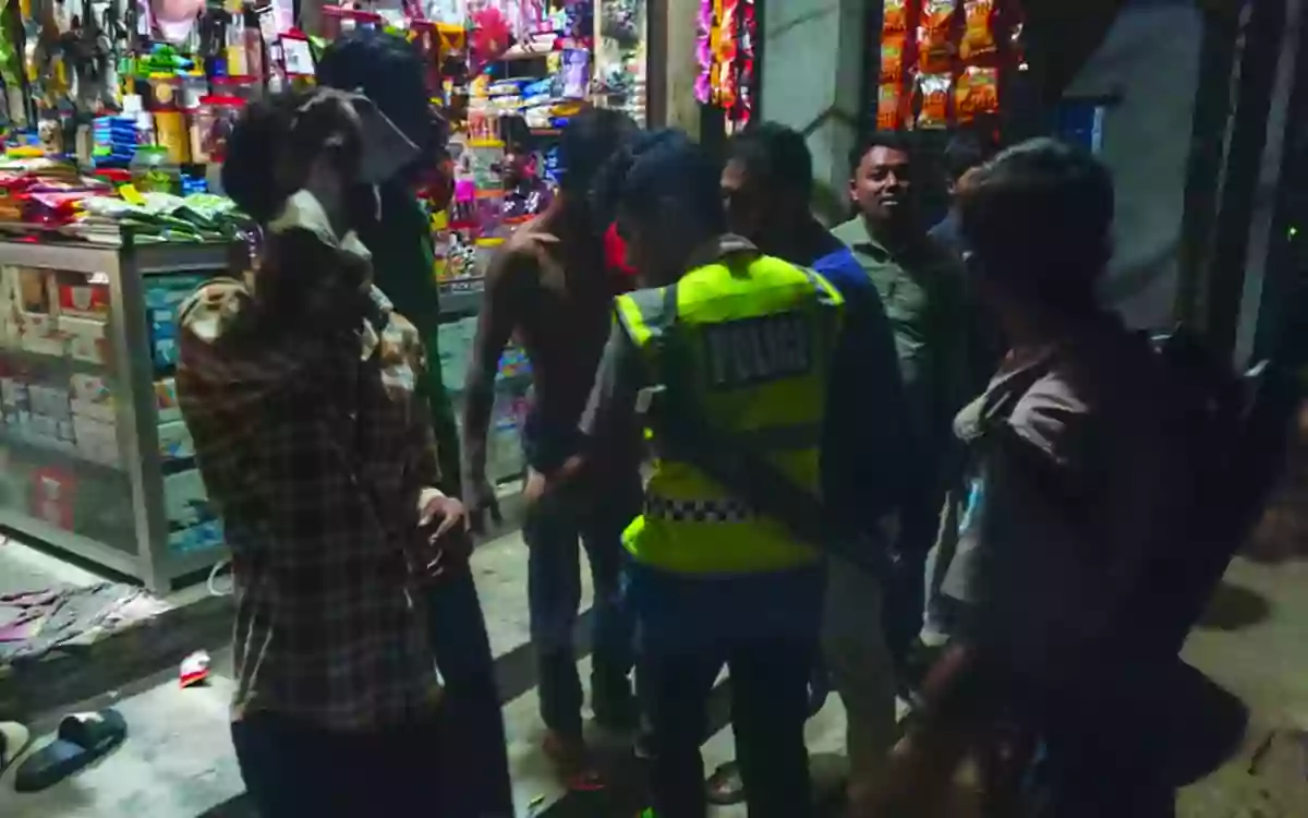 Rising Cumilla - Simultaneous anti-teen gang raids across six police stations in Lakshmipur, 182 detained.