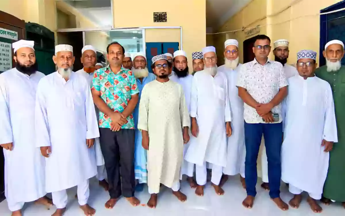 Rising Cumilla -The first meeting of the newly formed committee of Talim-e-Hizbullah and Yuba Kafela was held in Nabinagar.