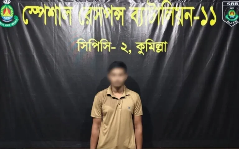 লালমাইয়ে দোনলা বন্দুকসহ বিপুল অস্ত্র উদ্ধার, গ্রেপ্তার ১