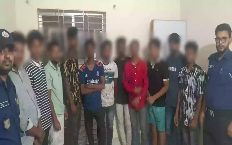 Rising Cumilla - 11 teenagers detained in Chandpur for wandering around at night without valid reason, police summoned their guardians to the station and released the youths into their custody.