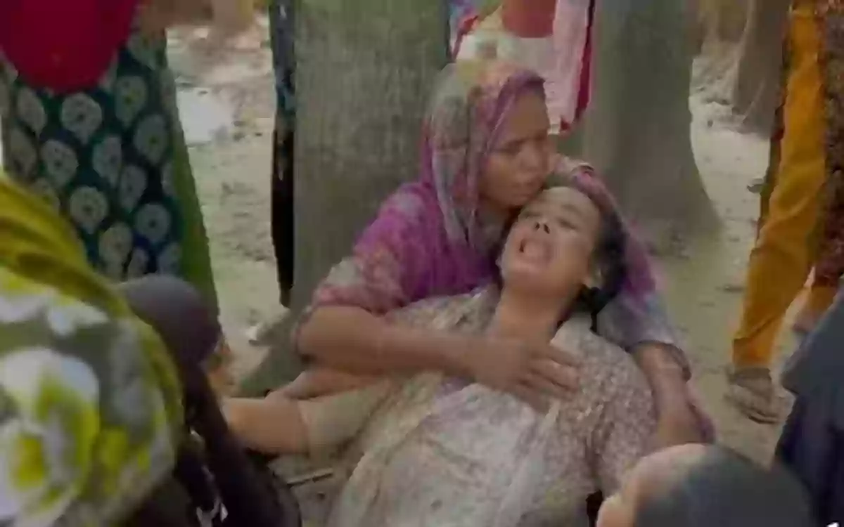 Rising Cumilla - A husband and wife lost their lives after being run over by a vehicle while walking along the highway in Daudkandi, Cumilla.