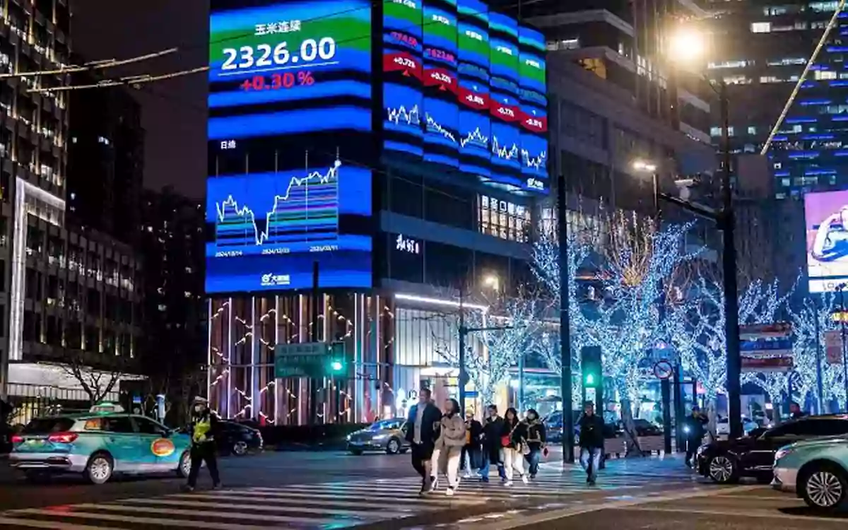 Rising Cumilla - Concerns over AI investment lead to mixed trends in Asian stock markets.