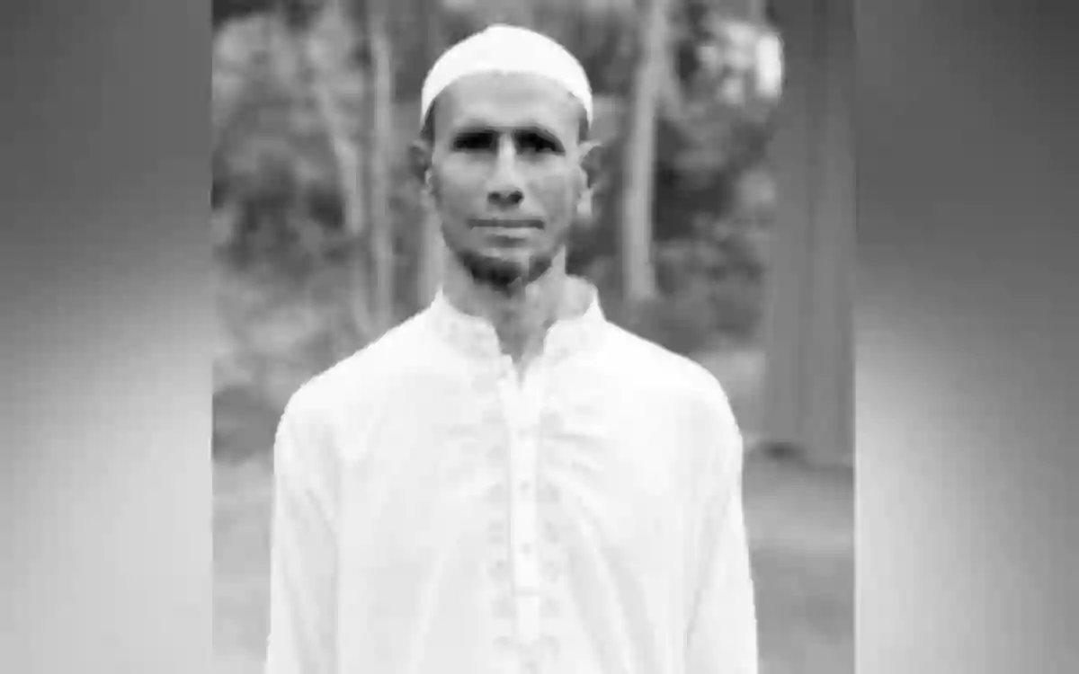 Rising Cumilla - In Feni, a father lost his life after forbidding his son from associating with drug dealers.