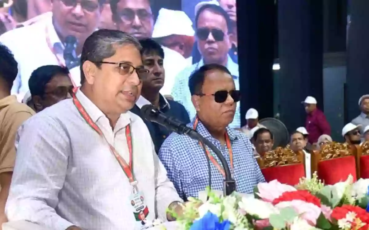 বেসরকারি শিক্ষক-কর্মচারীদের জাতীয়করণ হবেই, আশ্বাস স্থানীয় সরকার প্রতিমন্ত্রীর