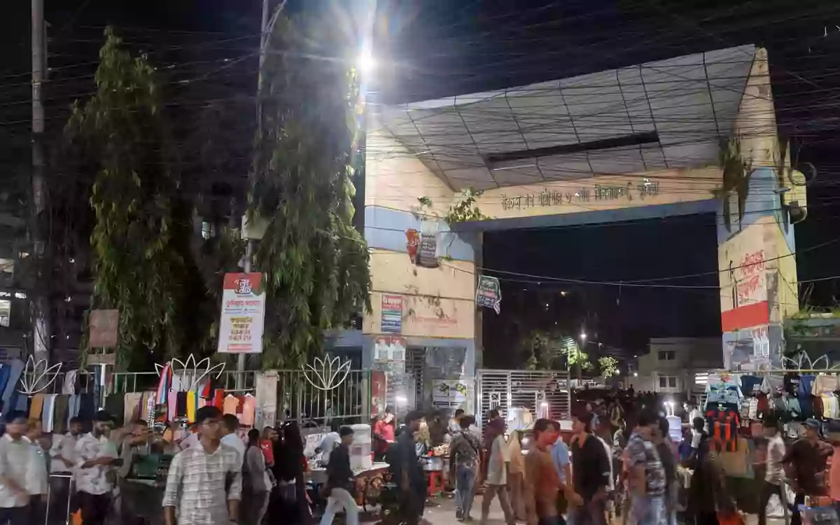 Rising Cumilla - Operations have curbed the activities of juvenile gangs, bringing a sense of relief back to the streets of Cumilla at night.