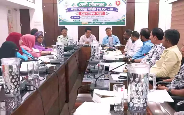 Risingcumilla -Municipality seeks cooperation for a series of measures to alleviate traffic congestion in Feni town.