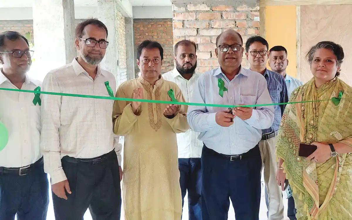 চান্দিনায় বিশ্ব মানসিক স্বাস্থ্য দিবস উপলক্ষ্যে মাধাইয়া মুক্তিযোদ্ধা স্মৃতি কলেজে সেমিনার